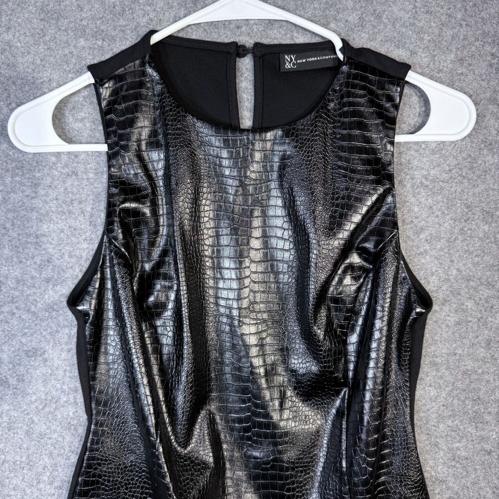 New York & Company Black Snakeskin Leather Bodysuit Women's Size XS 004 NWT